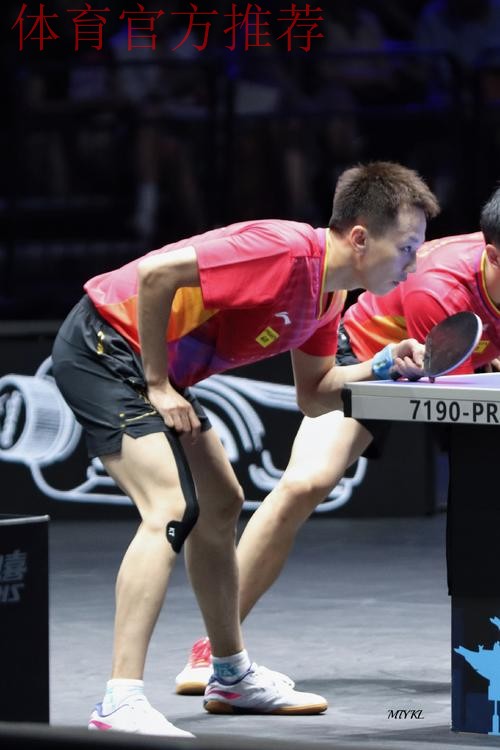 申京强吃琼斯 左手抛投打进关键球